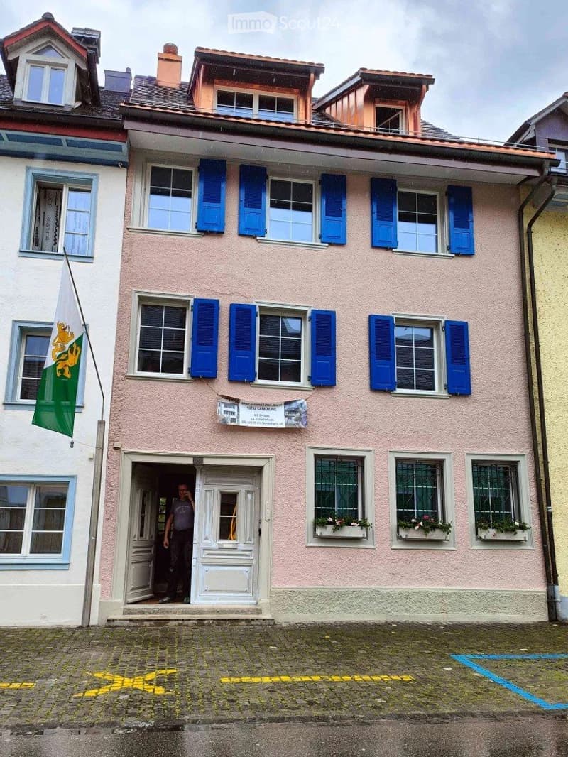 grosszügiges 6.5 Zimmer Altstadthaus mit Garten (1)