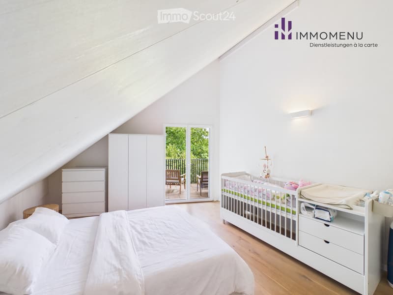 Grosse 2.5 Zimmer mit Weitsicht (2)