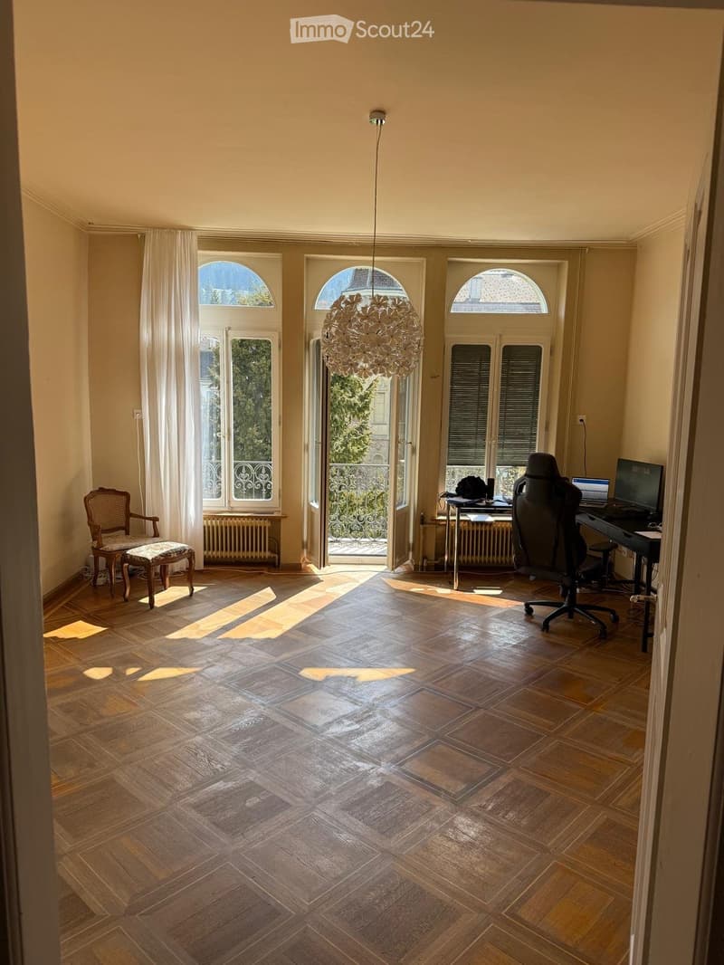 5,5-Zimmer-Wohnung mit 150 m²: Altbaucharme in bester Lage (5)