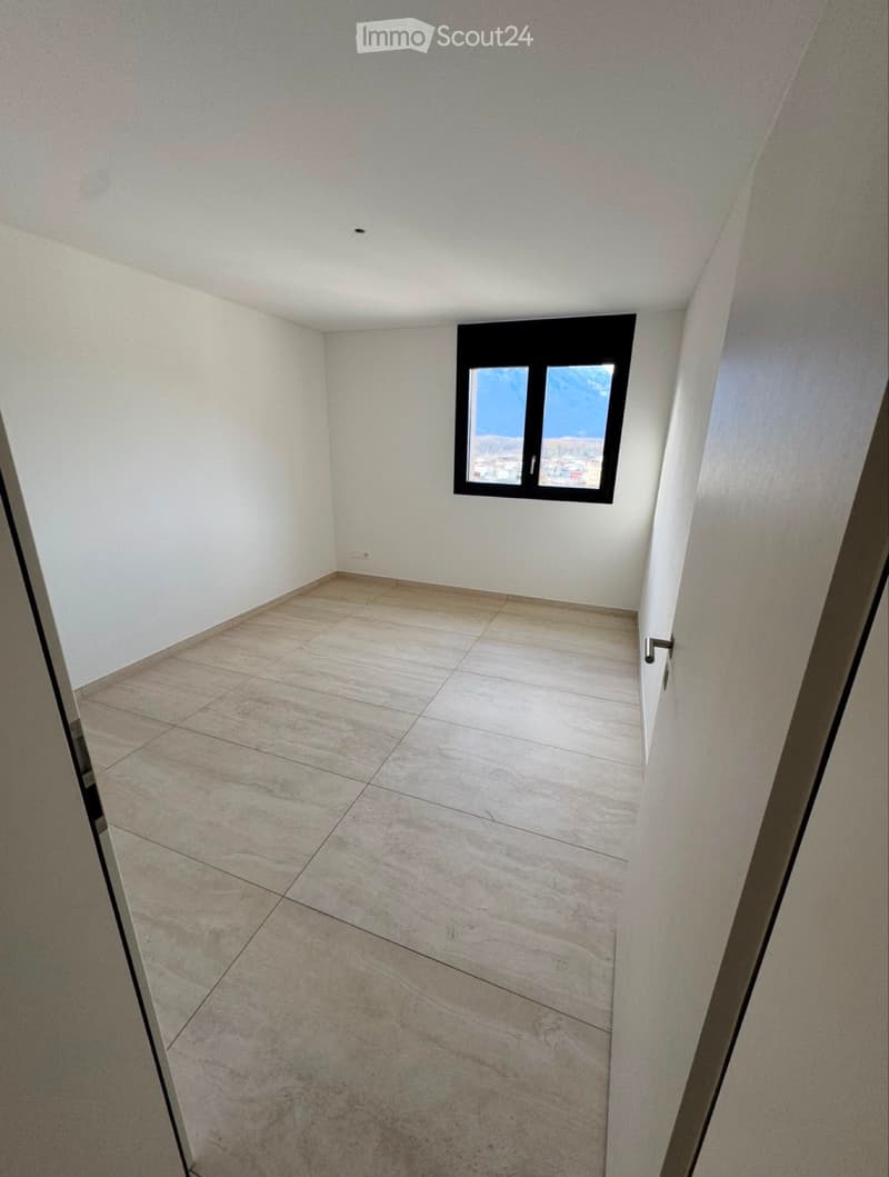 ESCLUSIVO ATTICO 5.5 LOCALI IN PALAZZINA DI SOLE 4 UNITÀ (4)