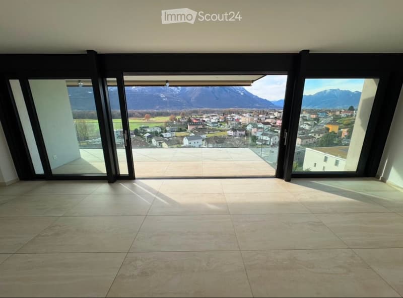 ESCLUSIVO ATTICO 5.5 LOCALI IN PALAZZINA DI SOLE 4 UNITÀ (3)