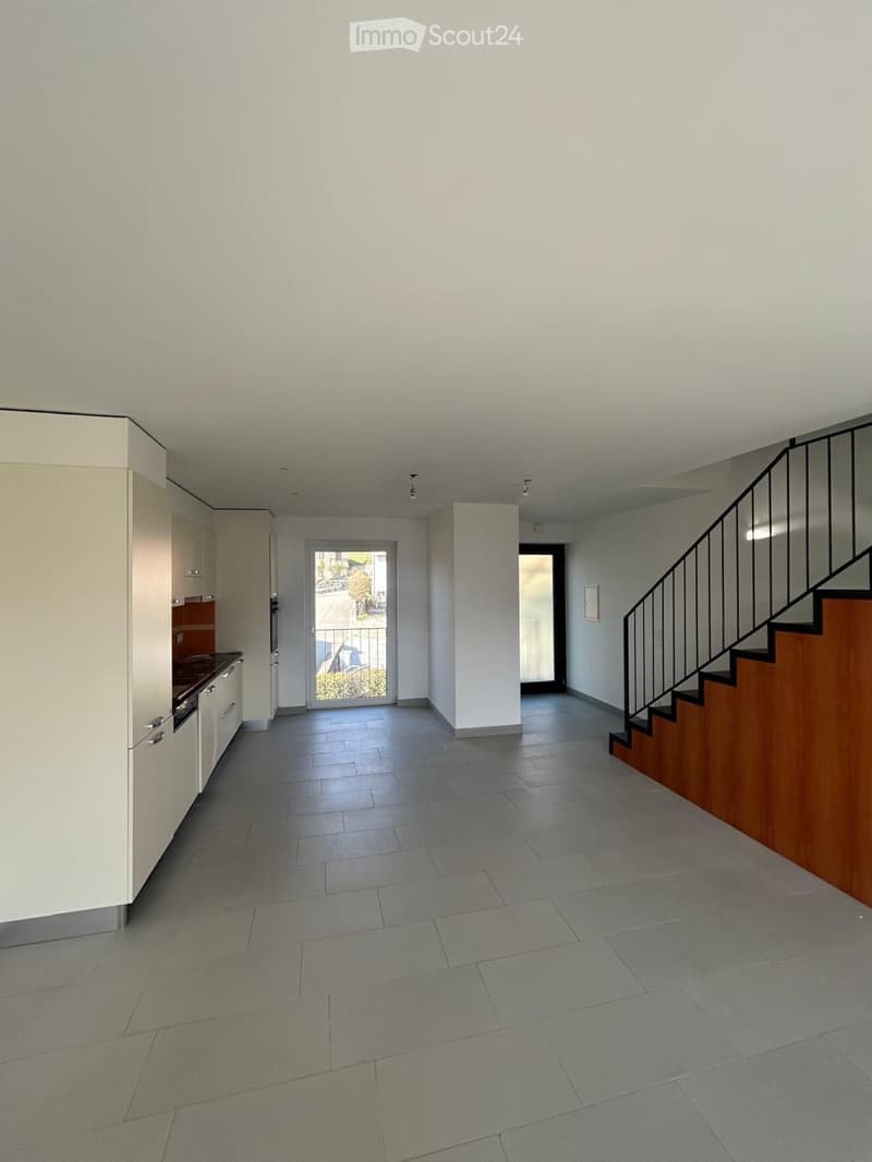 MODERNO DUPLEX 3.5 LOCALI - POSTO AUTO INCLUSO (2)