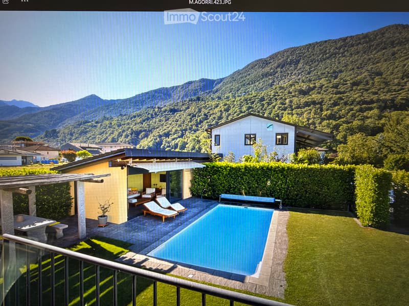 Splendida casa con piscina (1)