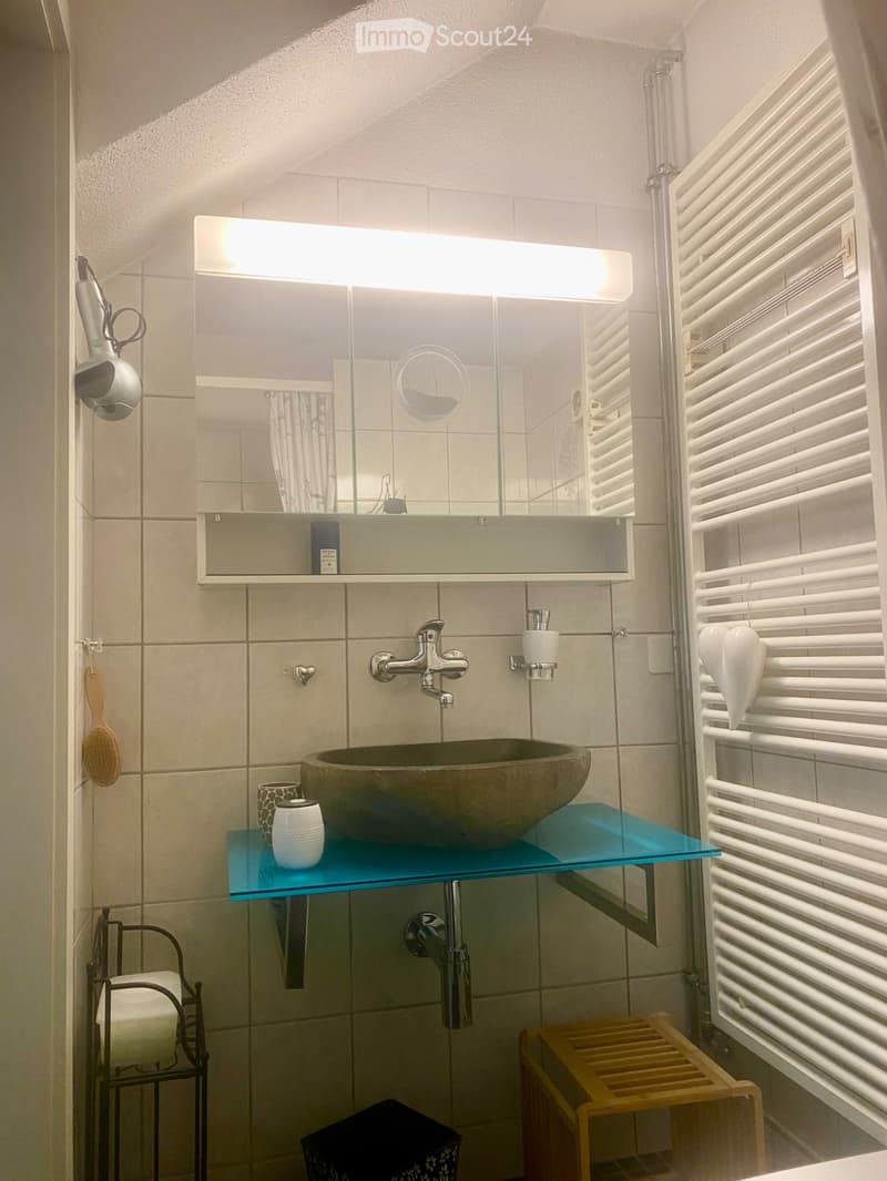 Möbliertes Zimmer mit Bad im historischem Bauernhaus (5)
