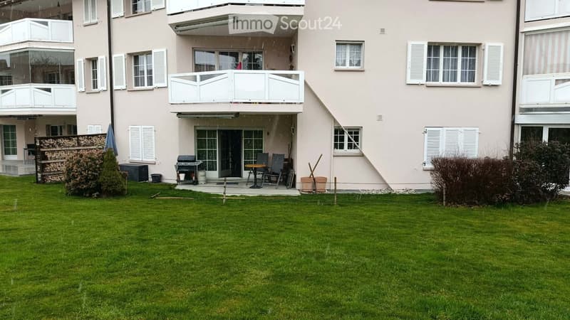 Attraktive 2.5-Zimmer-mit Gartenanteil in Altnau (1)