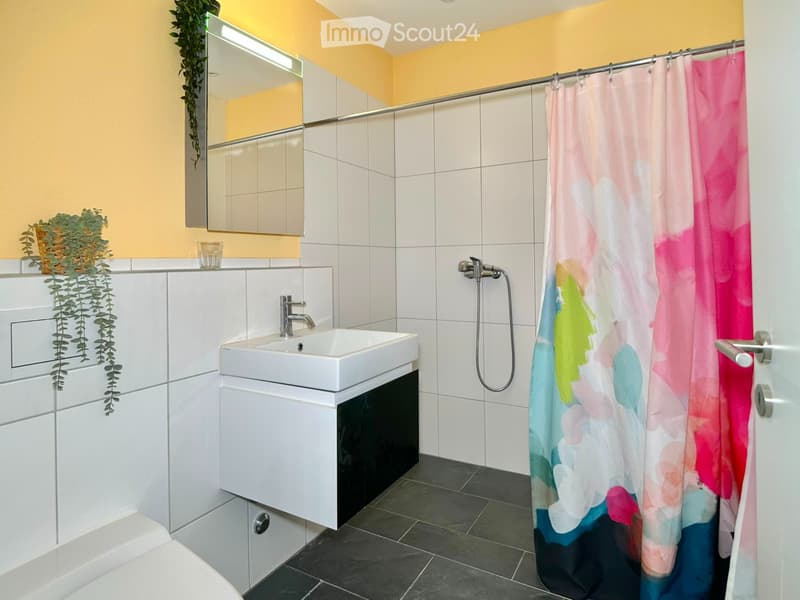 Einziehen und wohlfühlen: 170 m² Gartenwohnung in Stallikon (11)