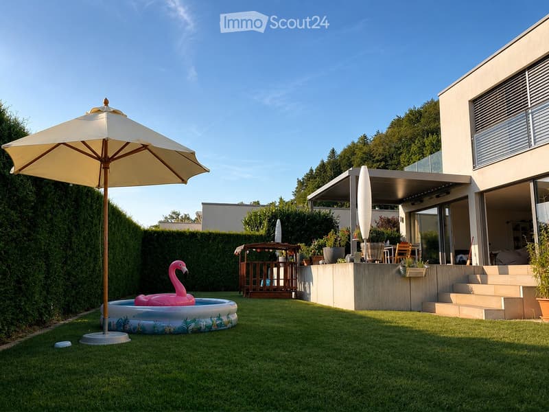 Einziehen und wohlfühlen: 170 m² Gartenwohnung in Stallikon (1)