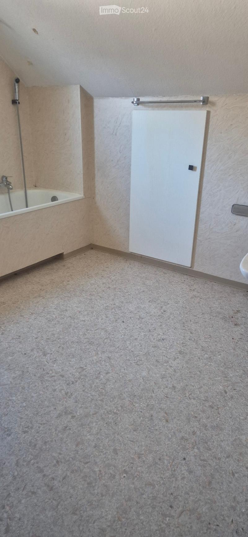 3 Zimmer Altbau Wohnung (2)