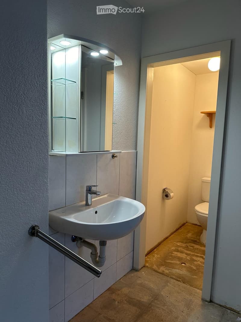 Zu vermieten: 2.5-Zimmer-Wohnung im Parterre in Sulgen (3)