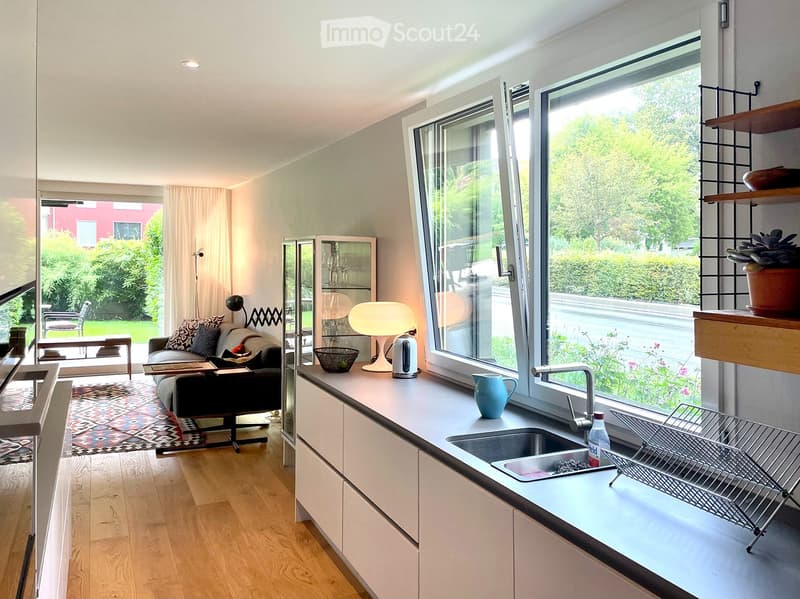 Wunderschöne vollständig 2.5-Zimmer-Wohnung mit Garten (3)