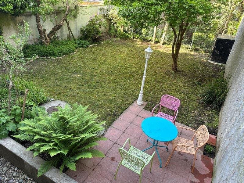 Modernes Studio mit Blick ins Grüne zentraler Lage (4)