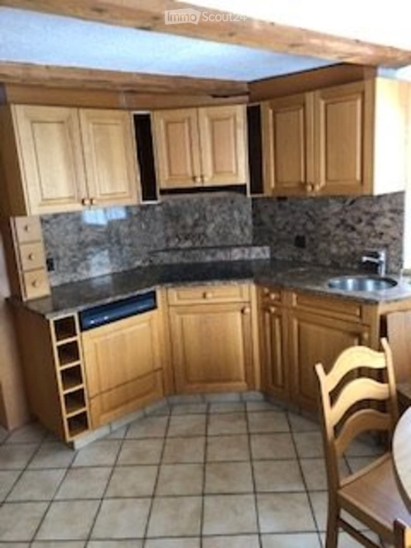 Idyllisches 6.5 Zimmer Bauernwohnhaus Hirzel (4)