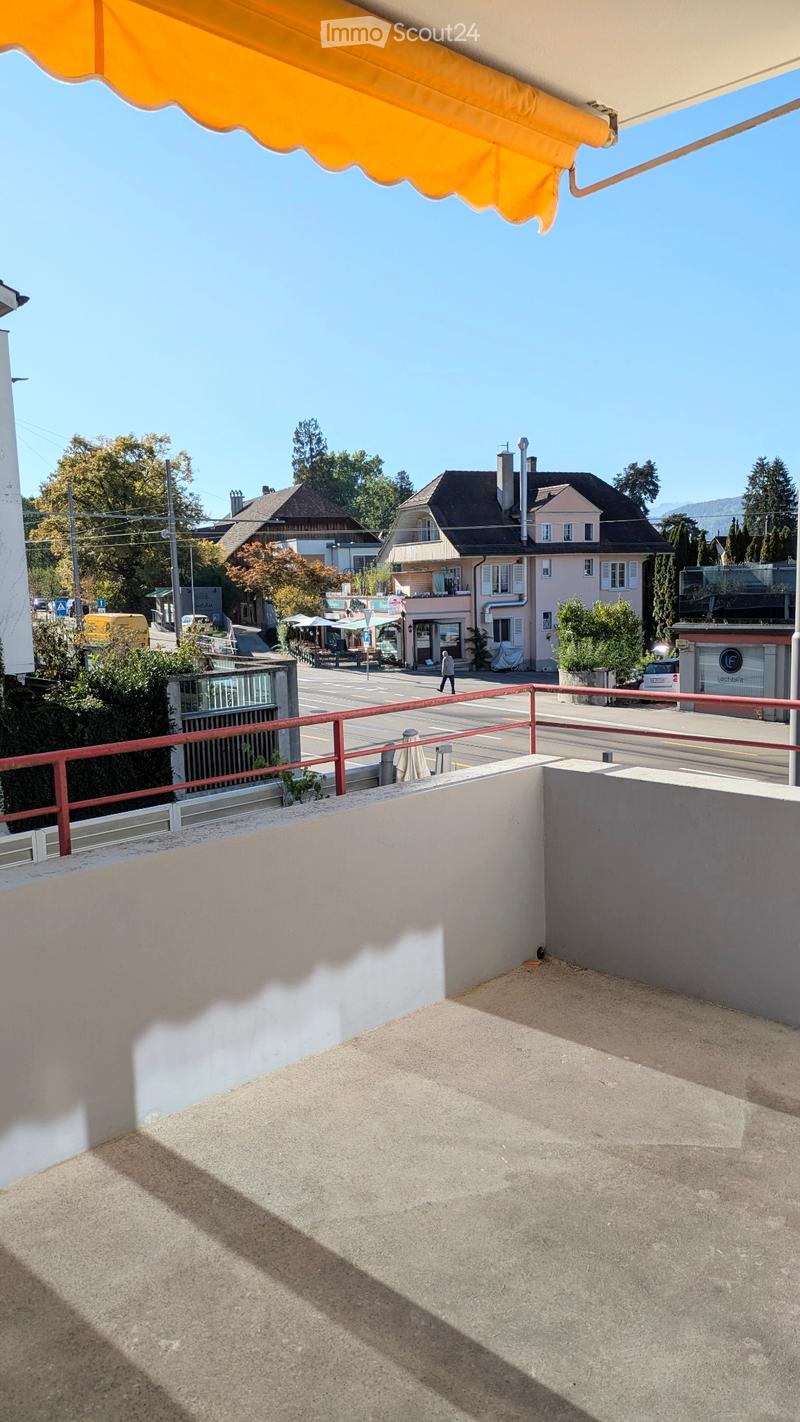 Sonnige, zentrumsnahe 4-Zimmer-Wohnung in Muri (1)