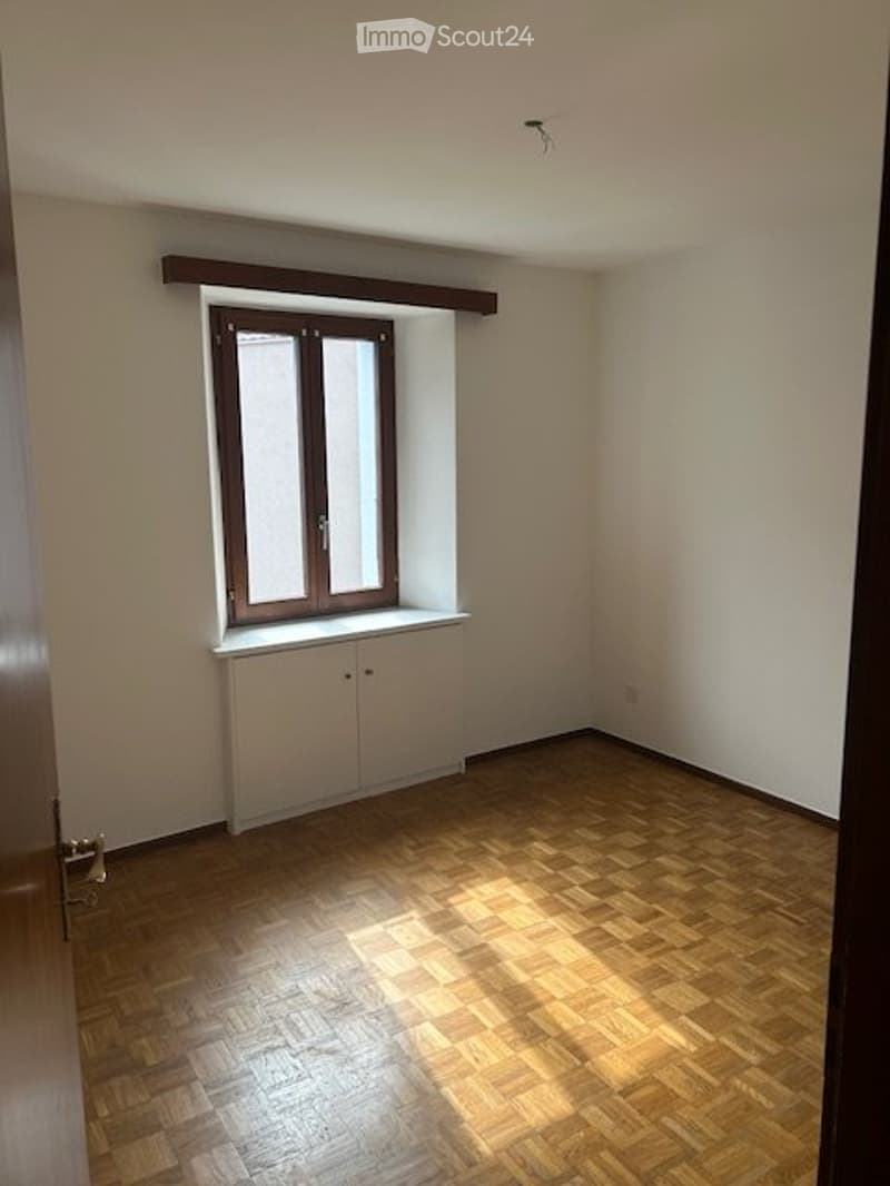 Grazioso 3 1/2 locali a Carasso con vista sui Castelli. (5)
