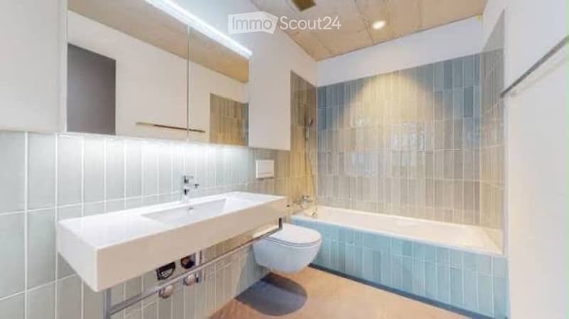 Moderne 3.5-Zimmer-Wohnung mit grossem Balkon zum Fluss (2)