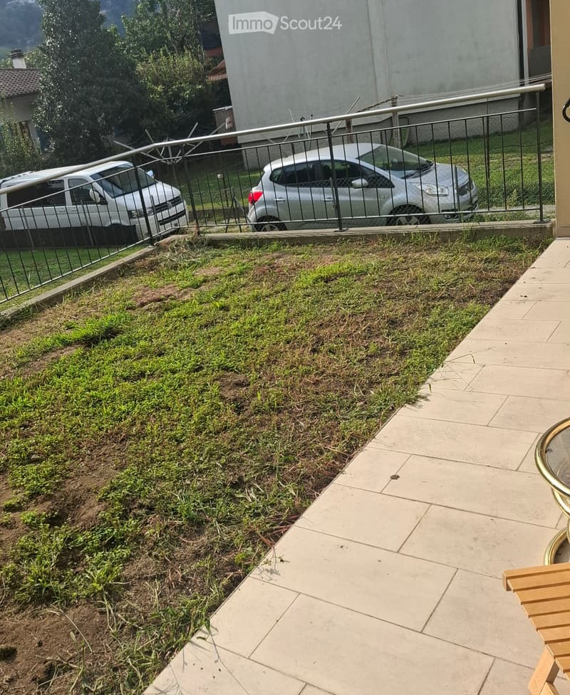 Appartamento 3.5 con posteggio e giardino privato (5)