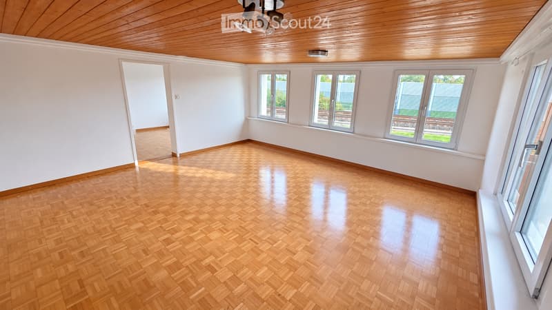 Schöne 3.5 Zimmer Wohnung ab Sofort verfügbar (5)