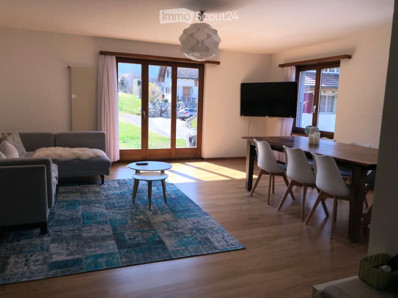 Einfamilienhaus mit 6 Zimmern (2)