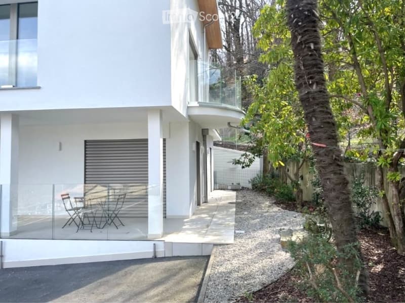 Appartamento 2,5, piscina, posteggio, area verde (2)