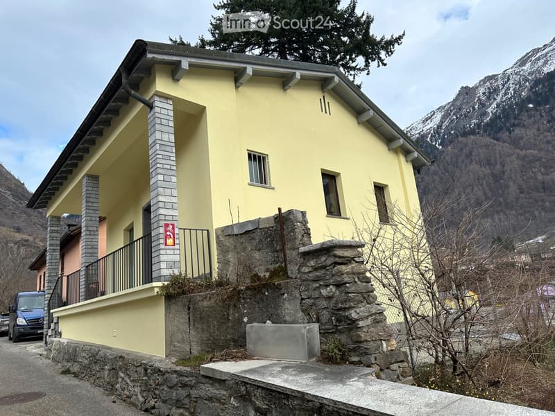 Casetta ad Olivone (1)