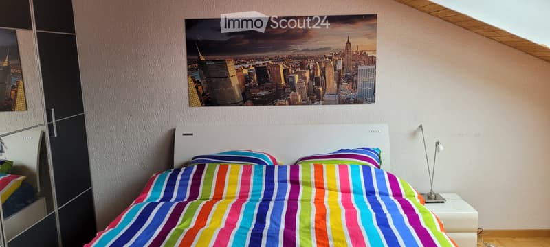 Sehr schönes und voll-möbliertes WG-Zimmer ab SOFORT (3)