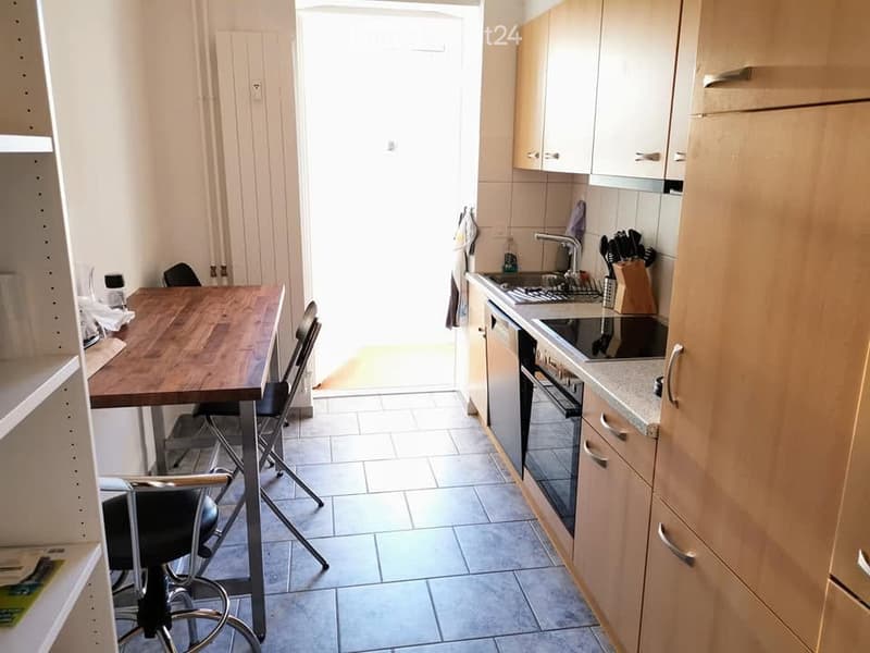 WG Zimmer - in schöner Altbauwohnung mit Terrasse in Erlach (4)