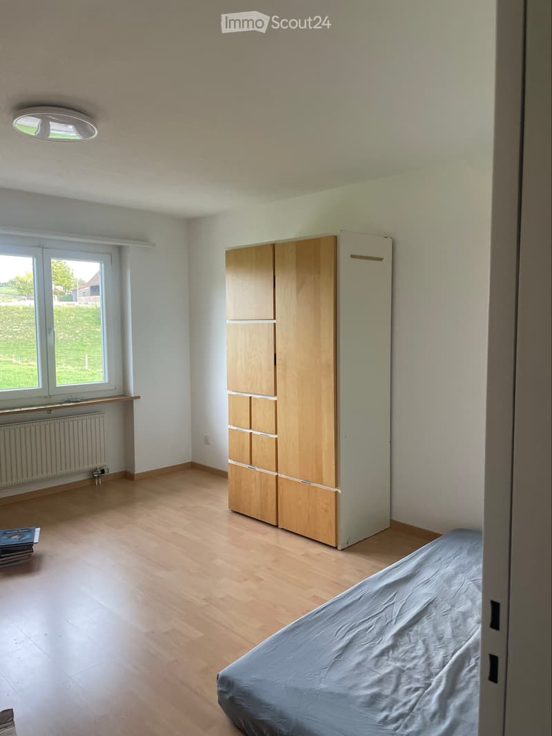 2,5 Zimmer in 3,5 Zimmerwohnung (1)