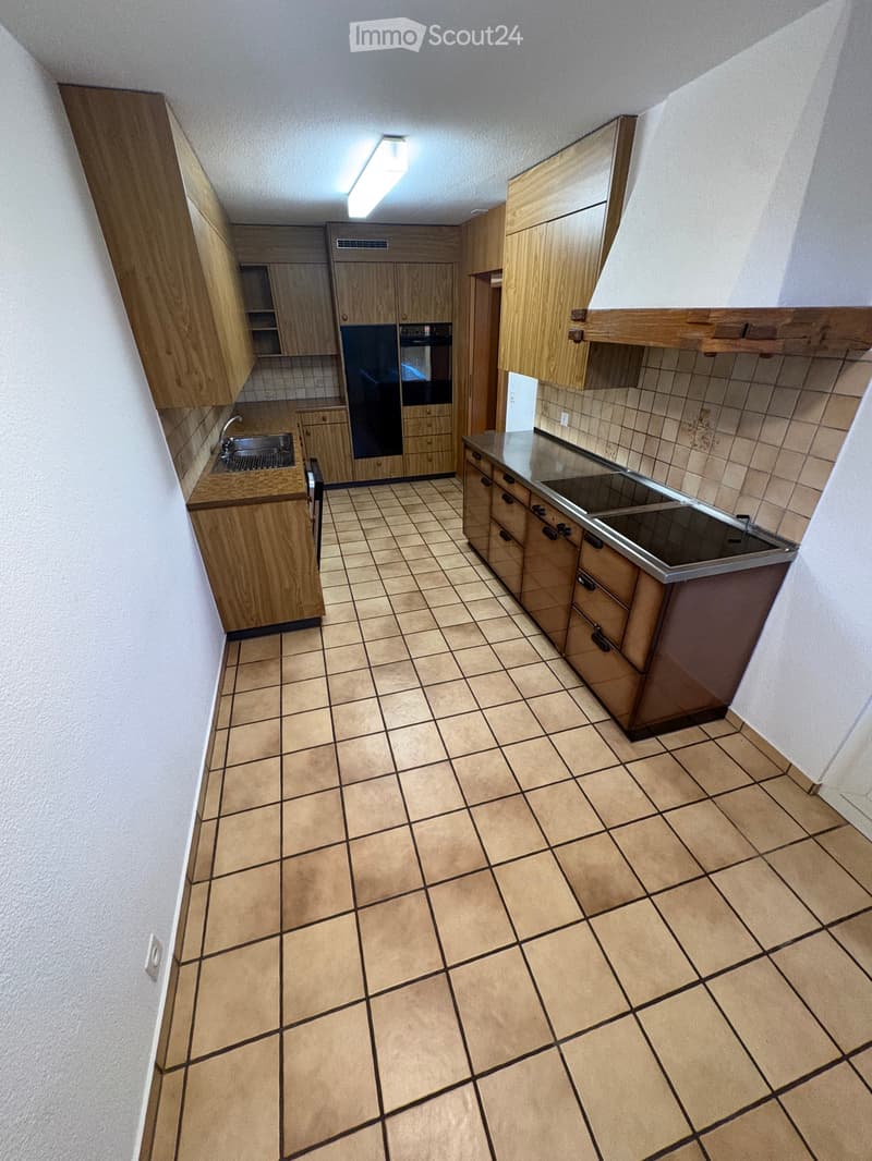 Zu vermieten 4,5 Zimmer Wohnung (2)