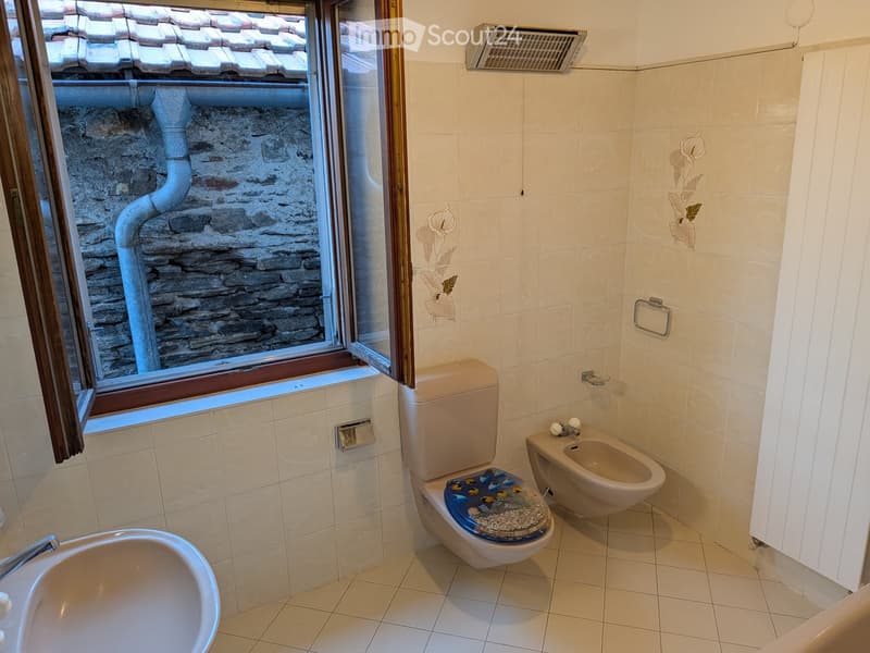 Giubiasco: 3.5 locali con balcone e garage, libero subito (5)