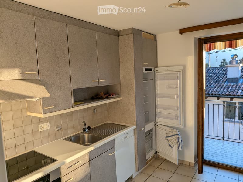 Giubiasco: 3.5 locali con balcone e garage, libero subito (3)
