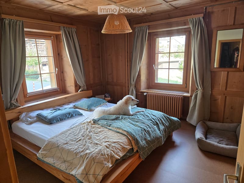 4.5 Zimmer Wohnung mit Balkon und Garage (5)