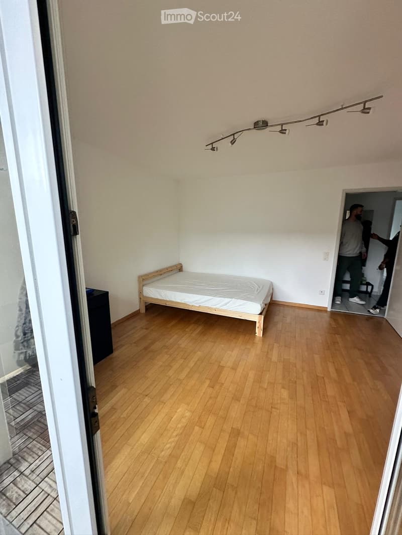 Mobiliert WG-Zimmer ab 05.10.2026 (2)