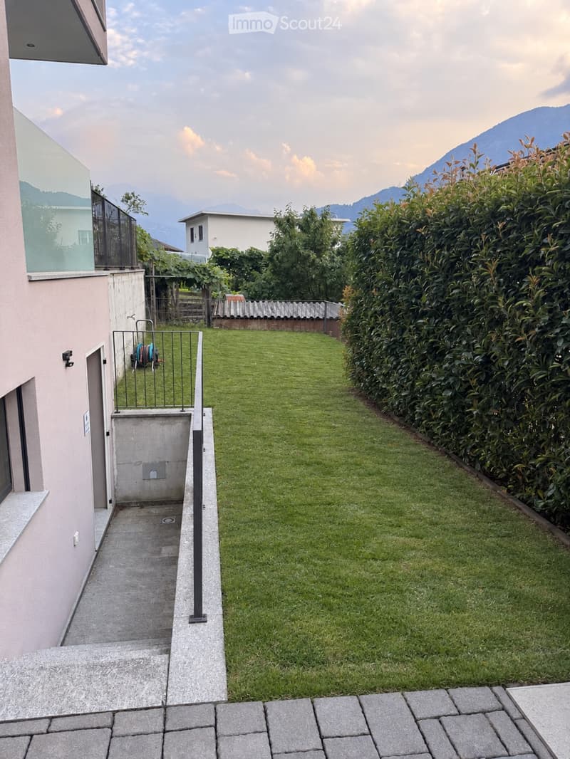 Spazioso 2,5 locali con 55 m² di giardino a Claro (4)