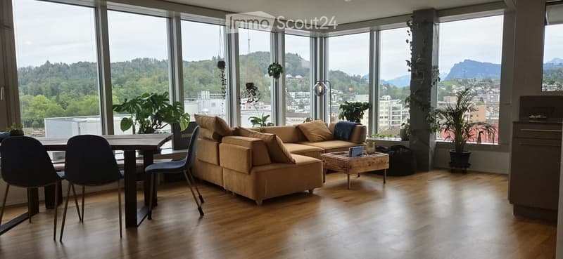 Modernes Zimmer mit privatem Bad & Bergblick (1)