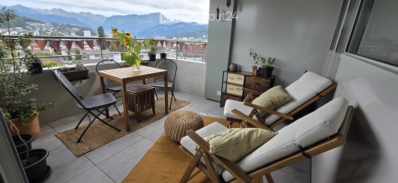 Modernes Zimmer mit privatem Bad & Bergblick (5)