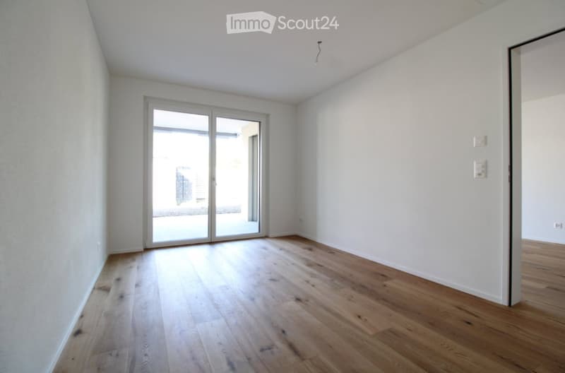 Helle und moderne 2.5-Zimmer-Neubauwohnung (4)