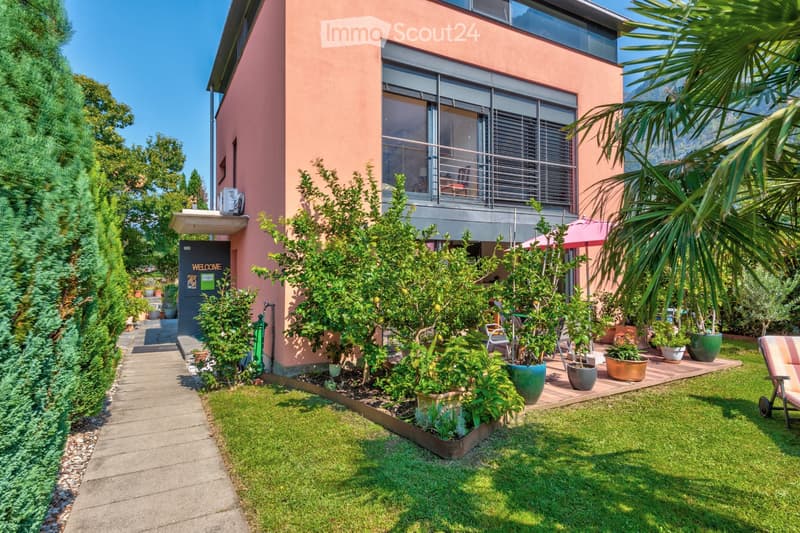 Casa monofamiliare con ampio giardino (1)