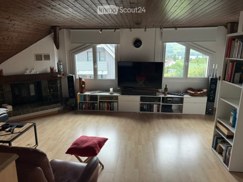 gemütliche 3 1/2 Zimmerwohnung mit Cheminée (5)