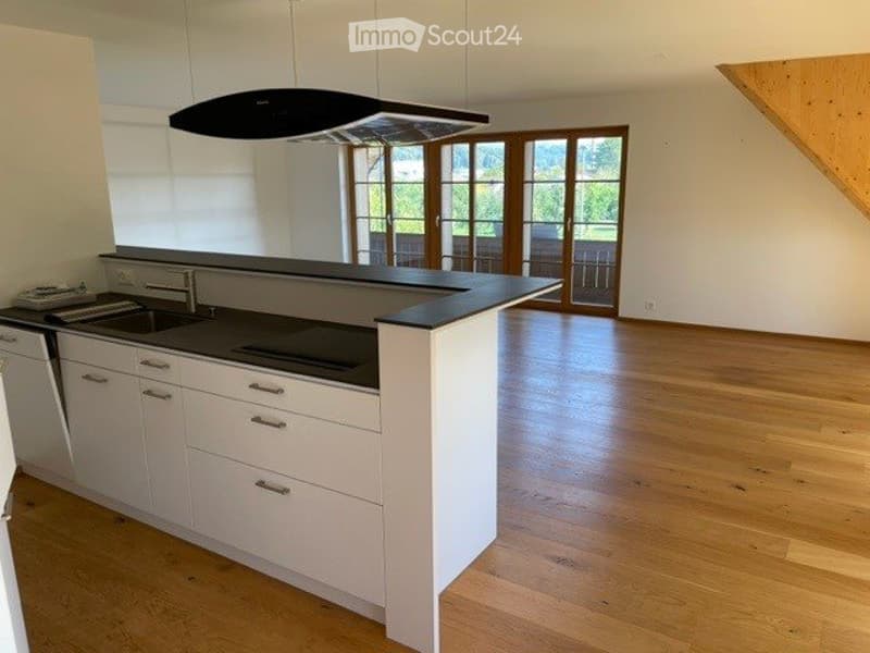 schöne 3.5-Zimmer-Wohnung mit Balkon ab 1.12.26 zu vermieten (3)