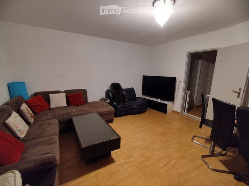 Möblierte 2.5-Zimmer-Wohnung Dietikon CHF 1'890 inkl. NK (1)