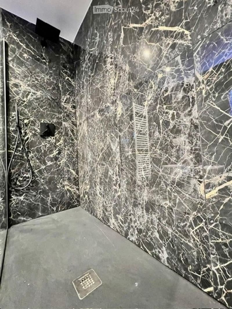 Elegante appartamento completamente rinnovato con vista lago (8)