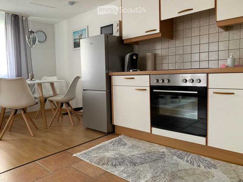 Apartment: zentral, möbliert - furnished, 2.5 Zimmer / rooms (3)
