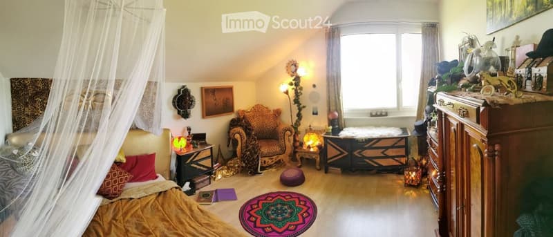 günstige, schöne 4-Zimmer Wohnung mit toller Aussicht (3)
