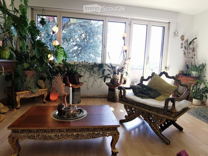 günstige, schöne 4-Zimmer Wohnung mit toller Aussicht (4)