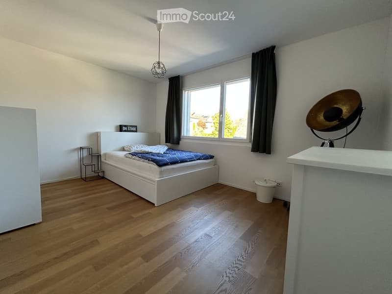 Grosszügiges Zimmer in 5.5-Zimmer-Wohnung in Ruswil (1)