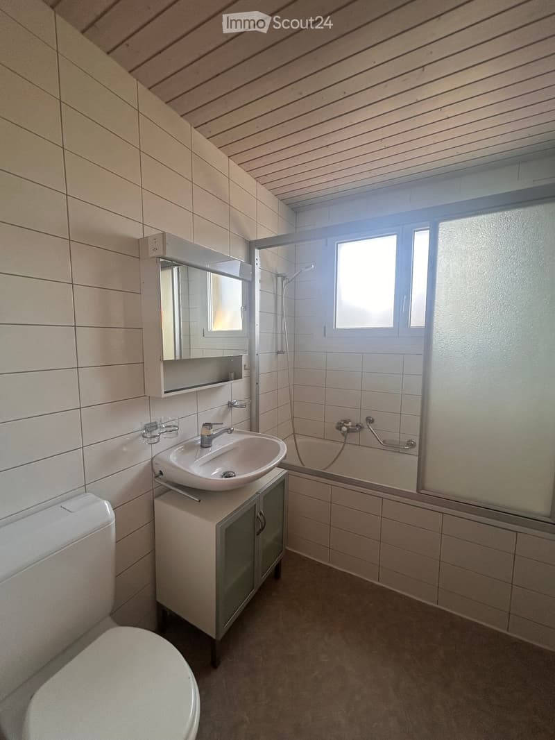 Lichtdurchflutete 3-Zimmerwohnung im Liebefeld (4)