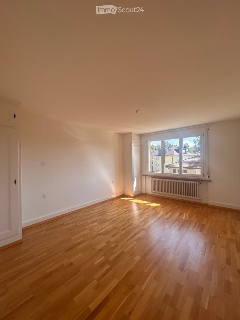 Lichtdurchflutete 3-Zimmerwohnung im Liebefeld (2)