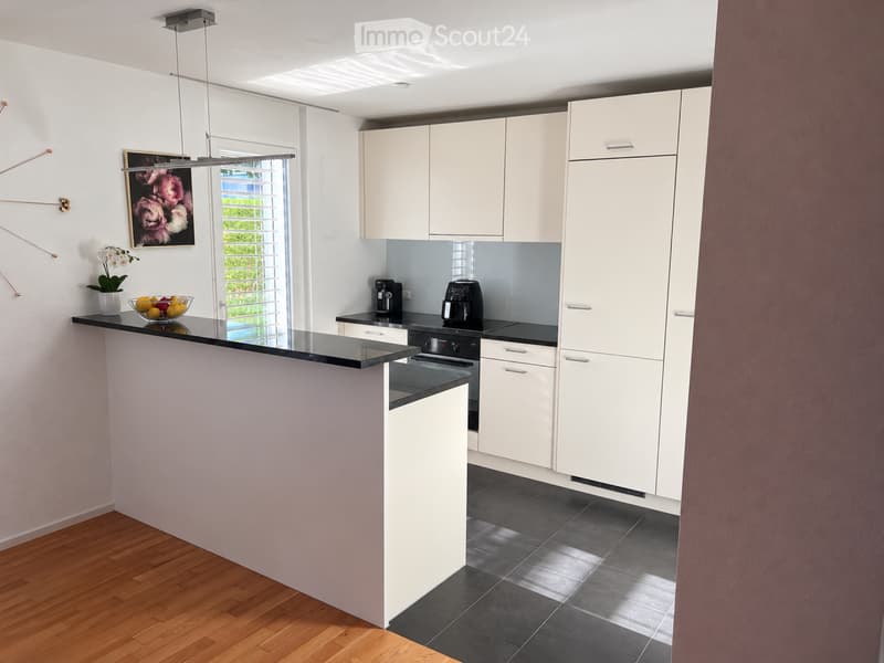 4.5 Zimmer Erdgeschosswohnung (2)