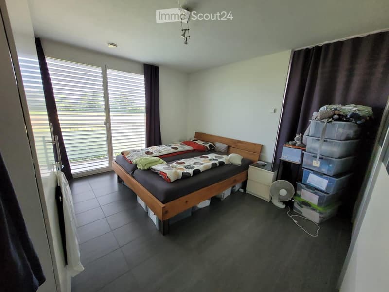 Helle 4½-Zimmerwohnung mit grossem gedecktem Balkon (3)