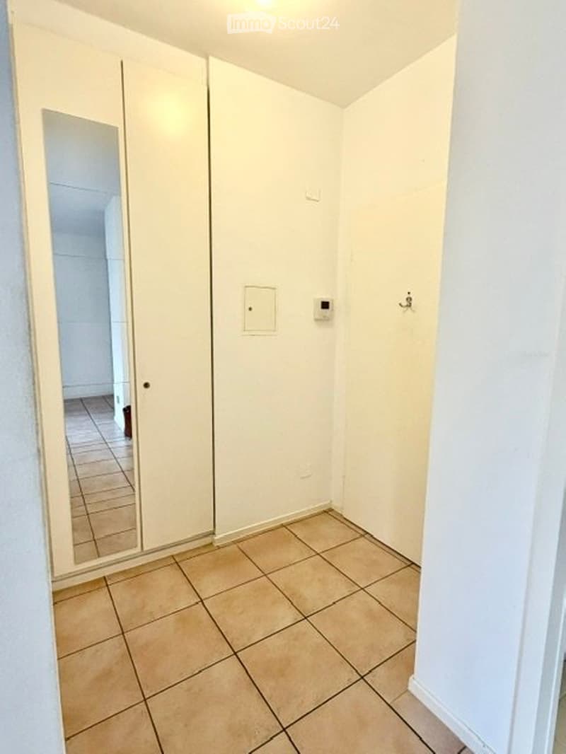 Lugano- Cassarate Affittasi 1.5 locali con Balcone (2)
